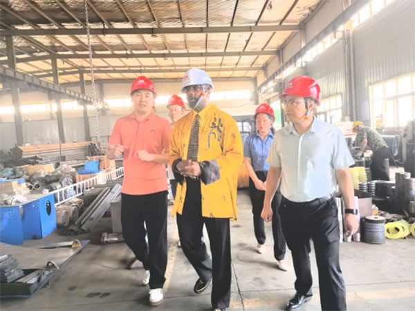 跨國(guó)界，筑橋梁丨熱烈歡迎非洲客戶到高飛股份參觀考察